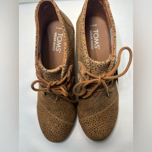 TOMS - Womens Kala Bootie, Size: 7.5 B(M) Color: Tan Mini Cheetah Suede - NWT - Picture 6 of 14